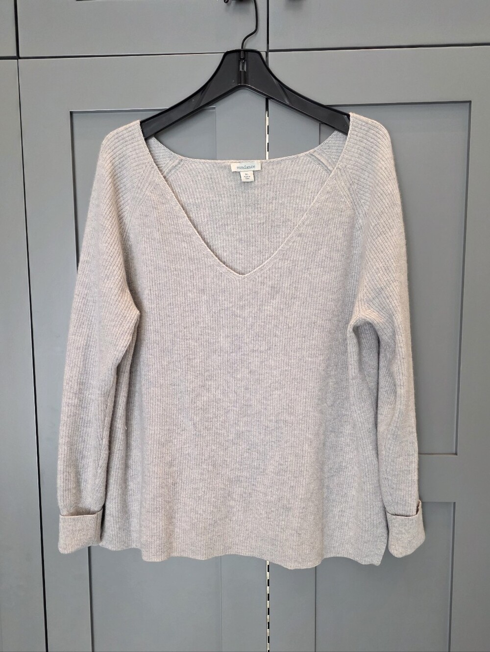 SUNDANCE 100% Cashmere V-Neck Pullover Gray Sweater Size XL Old Money Classic